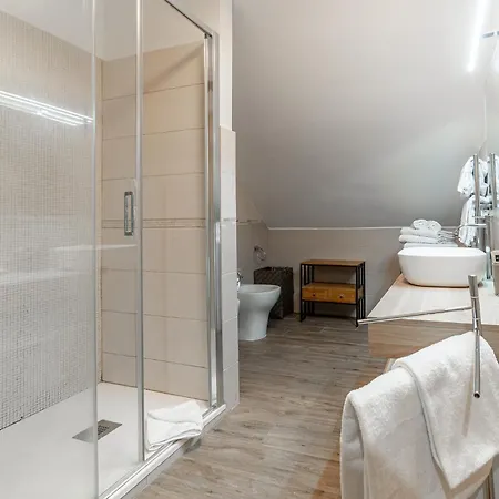 Elegant Penthouse - Metro Conca D'oro & Terrace Rome