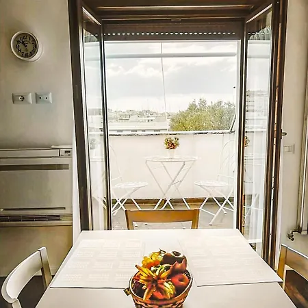 Elegant Penthouse - Metro Conca D'oro & Terrace Apartment
