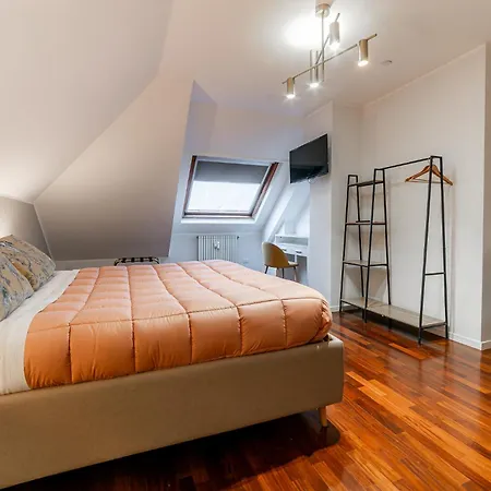 Elegant Penthouse - Metro Conca D'oro & Terrace Apartment *