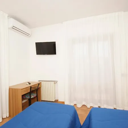 Hotel Due Leoni Roma