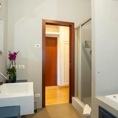 Divine View Apartment *
