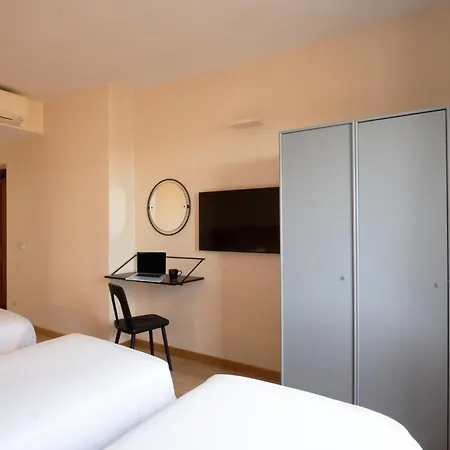 Colosseum Hotel 3*