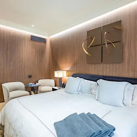 The First Dolce - Preferred & Hotel Rome