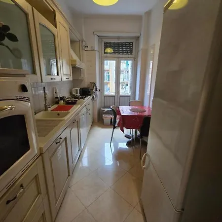 Esquilino Di Yan Penzion *