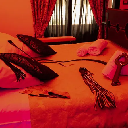 Luxury Bdsm * Roma