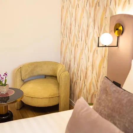 Mavi Luxury * Roma