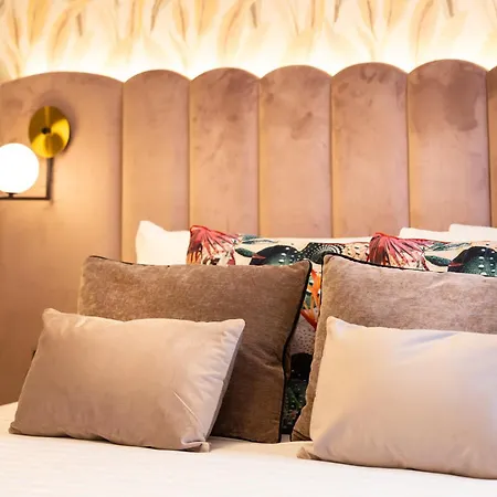 Mavi Luxury Roma