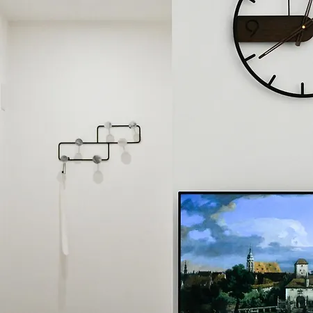 Apartment Dima Cute Flat In Rome