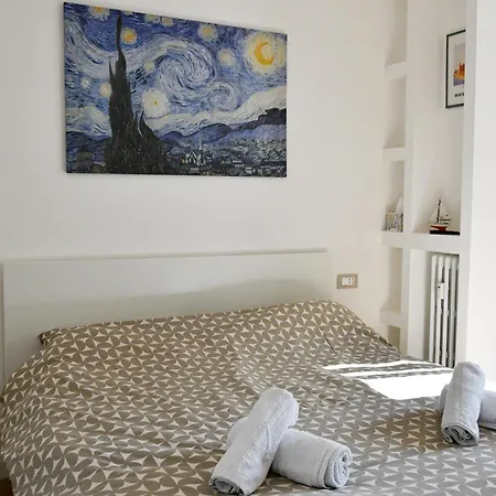 Dima Cute Flat In Apartment *