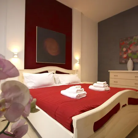 Ottaviano 2br House Rome