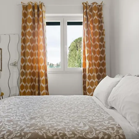 The Poolside House - New 2 Bedroom With Terrace Apartment *