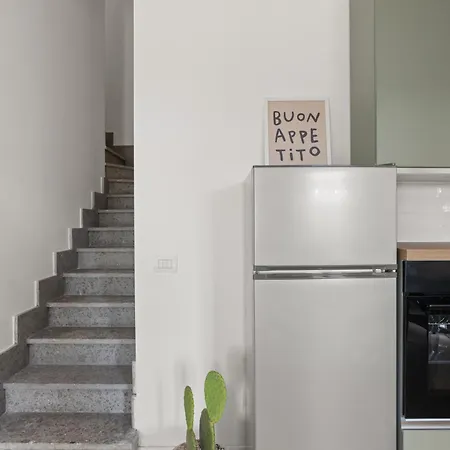 Apartment The Poolside House - New 2 Bedroom With Terrace *
