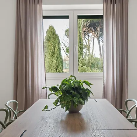 The Poolside House - New 2 Bedroom With Terrace