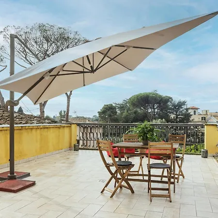The Poolside House - New 2 Bedroom With Terrace Apartment