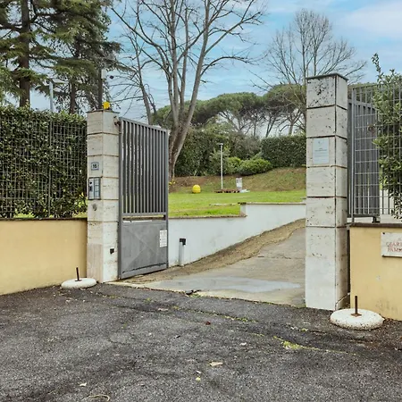 The Poolside House - New 2 Bedroom With Terrace Rome