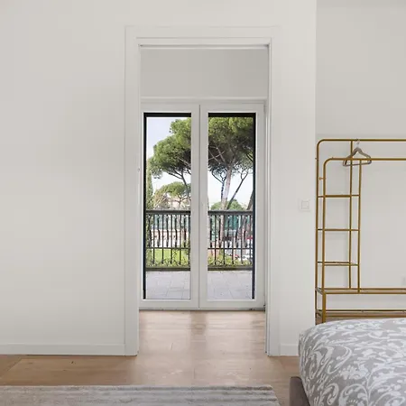 The Poolside House - New 2 Bedroom With Terrace * Rome