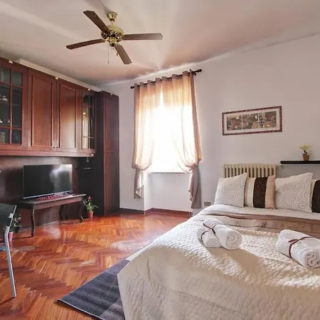 Relax Appia San Giovanni Apartment *