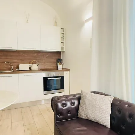 Casa 76 * Rome