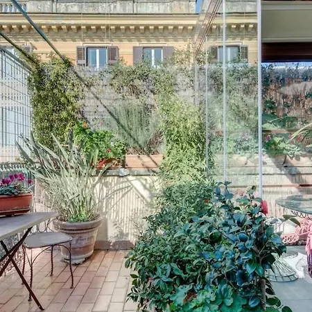 Terrarium Trastevere, Boutique With Terrace * Rome