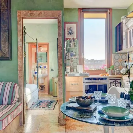Terrarium Trastevere, Boutique With Terrace Apartment *