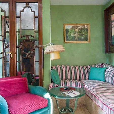 Terrarium Trastevere, Boutique With Terrace Apartment