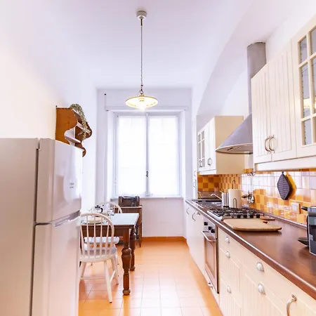 Elegantis Solinda Apartment *