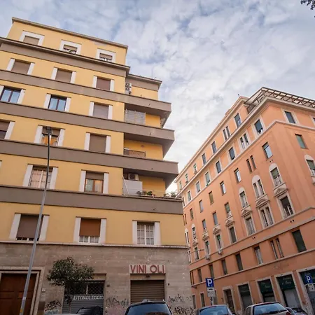 Elegantis Solinda * Rome