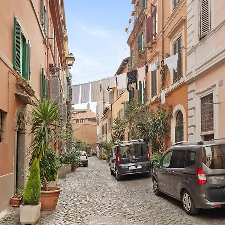 Leopardo Boutique In Trastevere