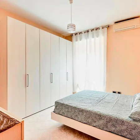 Amy House * Rome