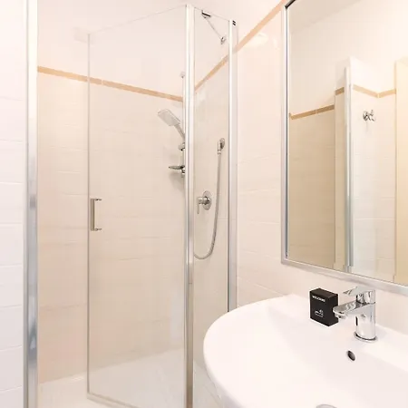 Idyllia - Spacious Bright Flat Apartment *