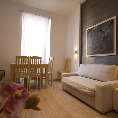 Ottaviano 2br House Apartment