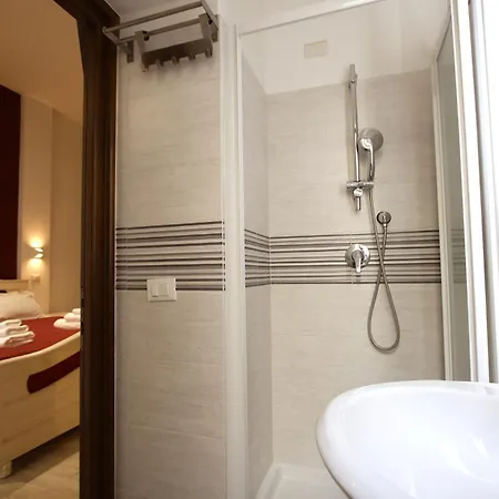 Ottaviano 2br House Apartment Rome