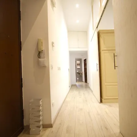 Ottaviano 2br House Rome