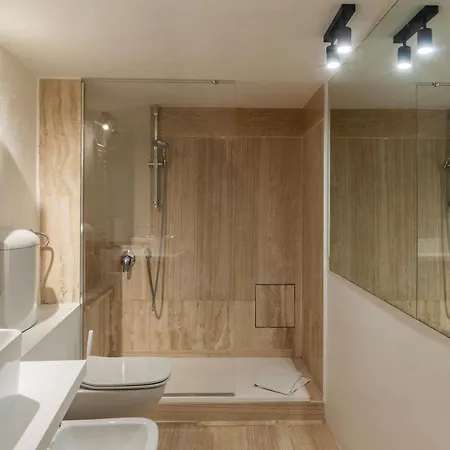Via Del Lavatore Private Apartments * Rome