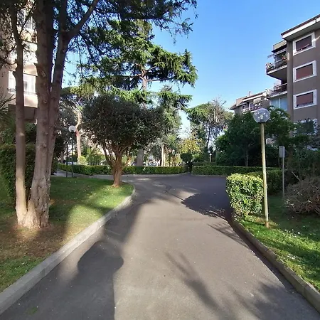 Grazioso Posizione Ideale Metro C Apartment Rome