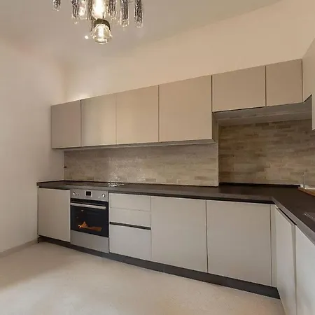 Apartment Realty Company Pantheon