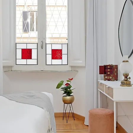 Treasurerome Adriana Charme 4br Apartment