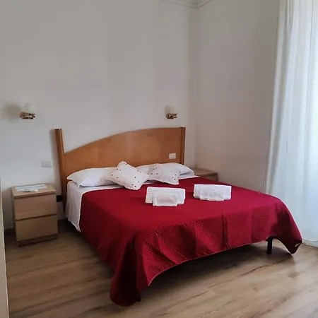 Termini Station Guest house *