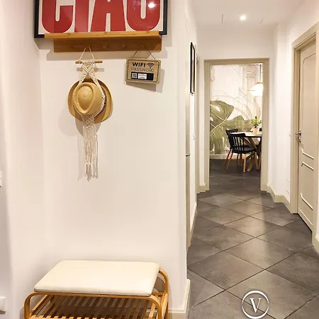 Piramide - 20min Walking From Colosseum - 1min From Metro Station - Valente Italian Apartment *