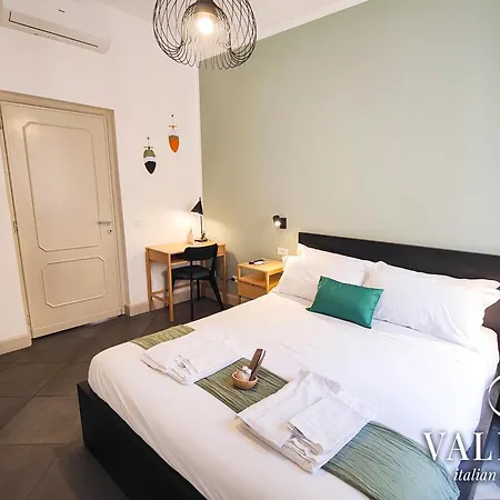 Piramide - 20min Walking From Colosseum - 1min From Metro Station - Valente Italian * Rome