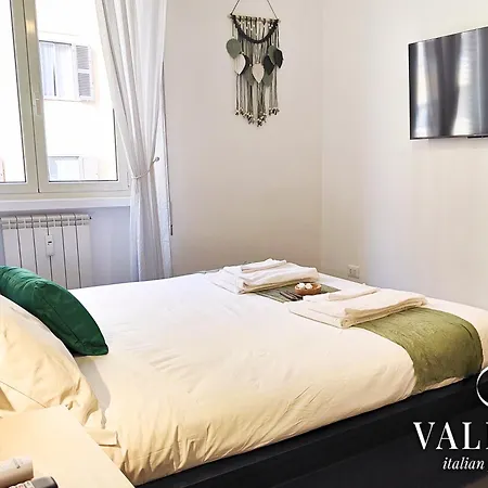 Piramide - 20min Walking From Colosseum - 1min From Metro Station - Valente Italian * Rome