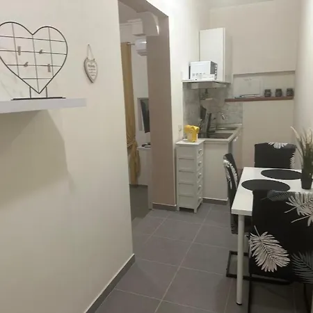 Gemelli Tre Guest house *