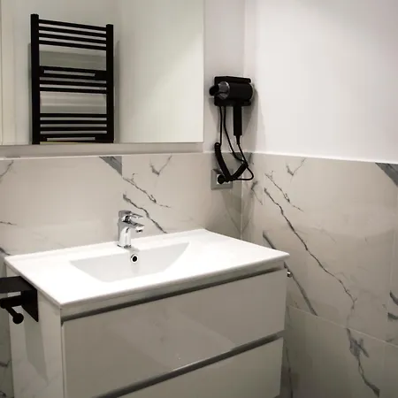 Domus Dea By Trinita Guest house Rome