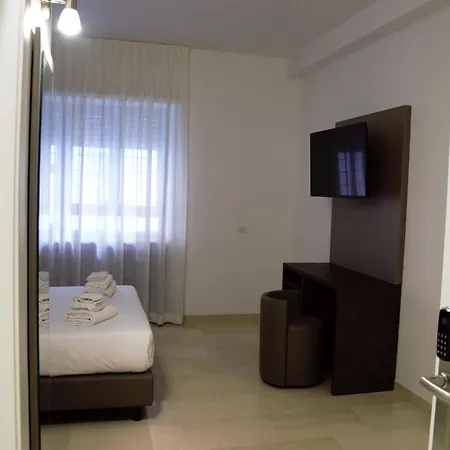 Domus Dea By Trinita Rome