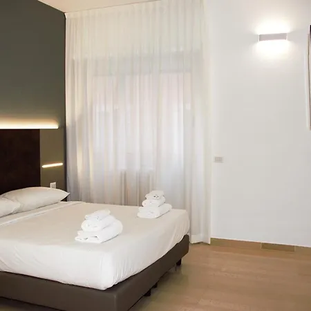 Domus Dea By Trinita Rome