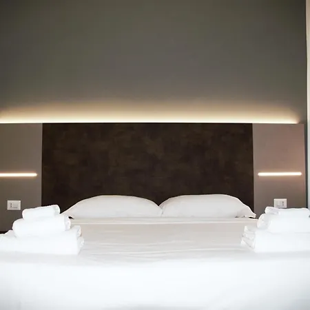 Guest house Domus Dea By Trinita Rome