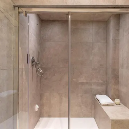 Iflat Trastevere Life With Beauty, Elegance &
