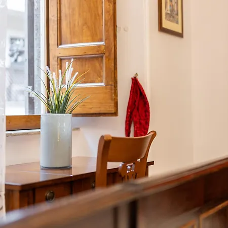 Apartment The Bishop's Loft Spagna Rome
