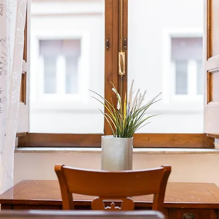 The Bishop's Loft Spagna Apartment Rome