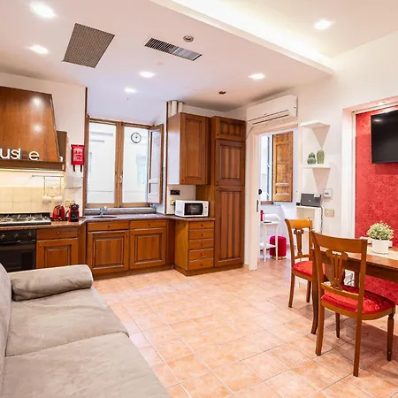 The Bishop's Loft Spagna Apartment *